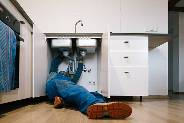 Professional Leak Detection technician working in New Germantown, PA
